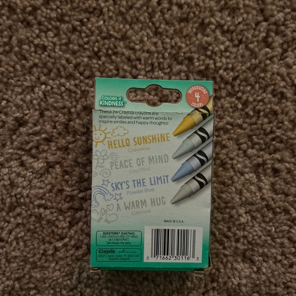 Crayola Colors of Kindness Crayons 🖍️ 24 Box - Picture 6 of 8